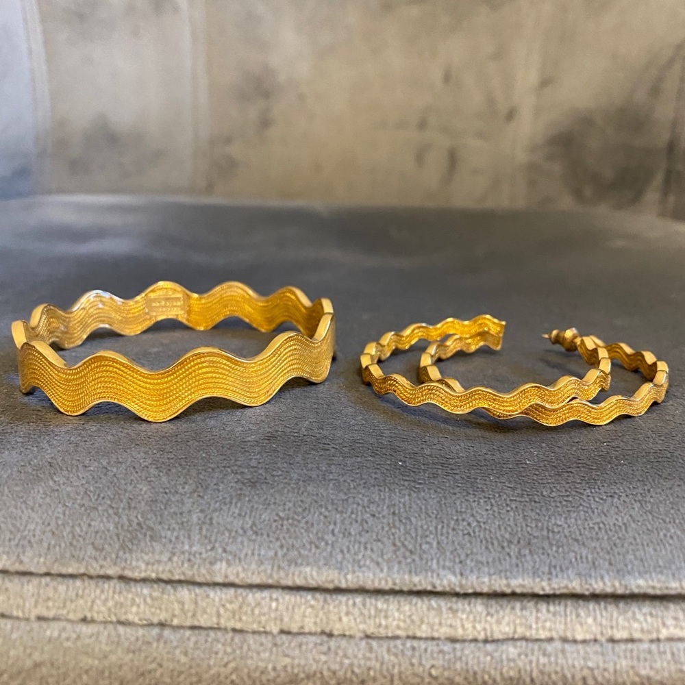 kate spade bangle and hoop earrings set